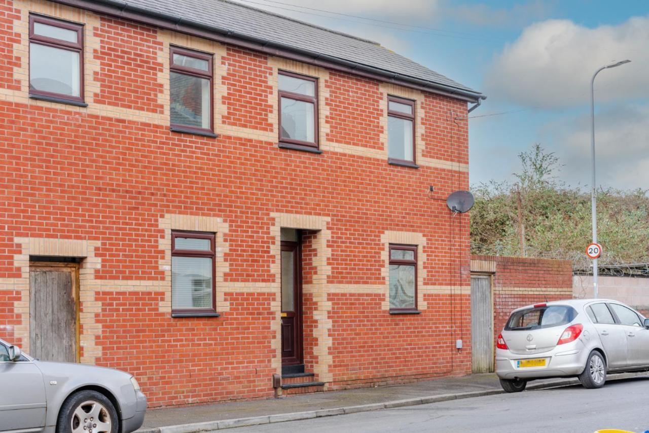 Stayright- 2 Bedroom House, Centrally Located & Close Walk To City Centre Cardiff Exterior photo
